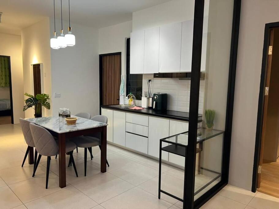 Elegant Armadale With Pool At Galacity * Kuching