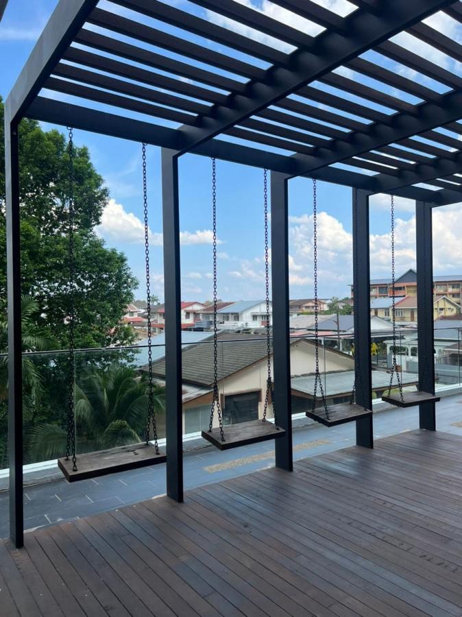 Elegant Armadale With Pool At Galacity Apartment