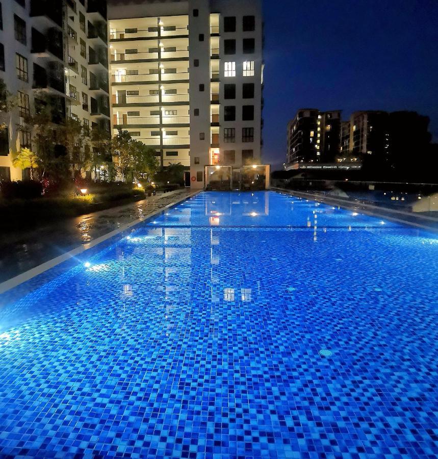 Elegant Armadale With Pool At Galacity Kuching