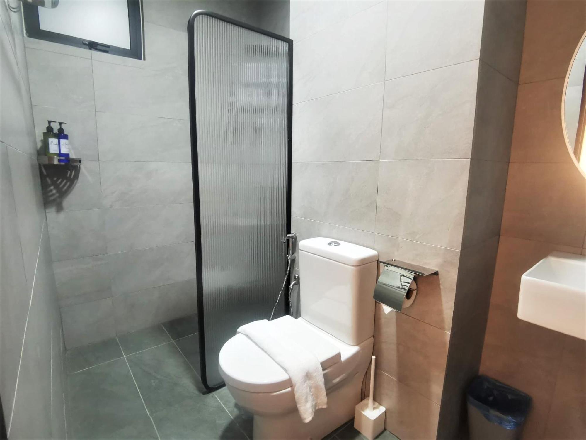 Apartment Elegant Armadale With Pool At Galacity *